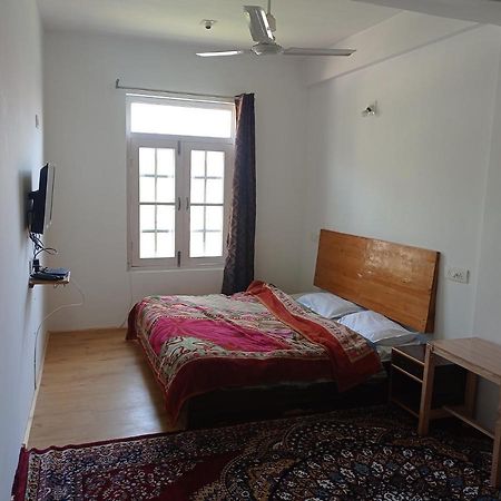 The Ile Hotel Srinagar  Luaran gambar