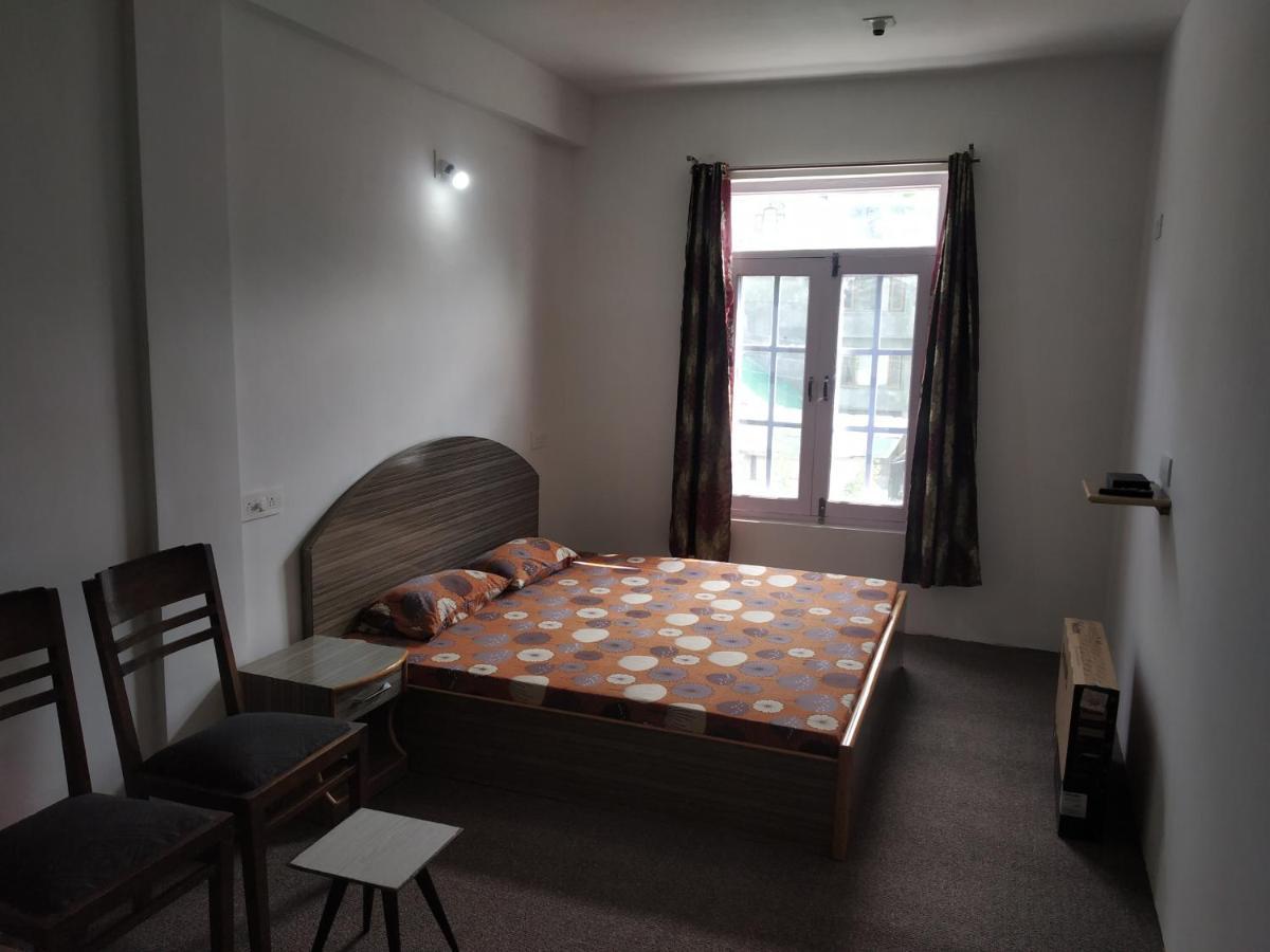 The Ile Hotel Srinagar  Luaran gambar