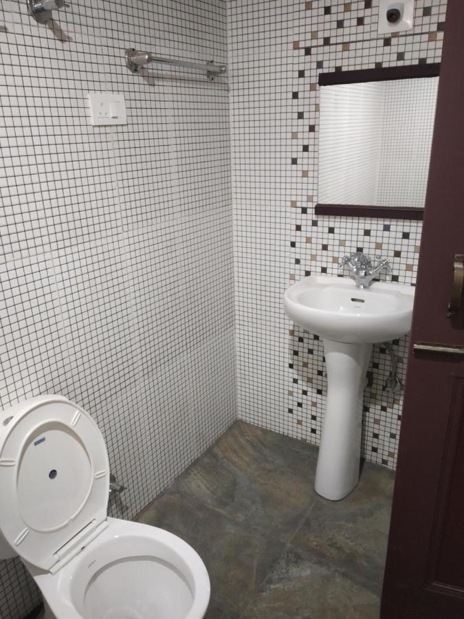 The Ile Hotel Srinagar  Luaran gambar