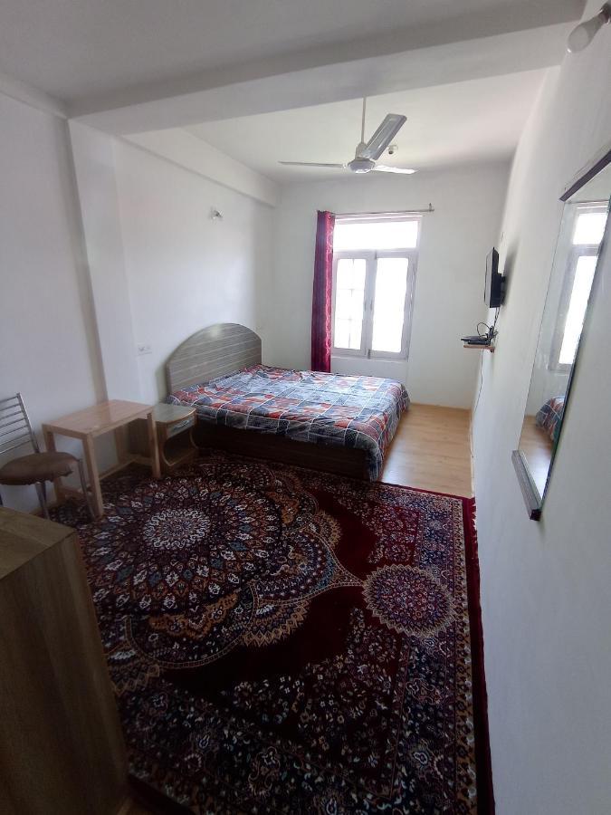 The Ile Hotel Srinagar  Luaran gambar