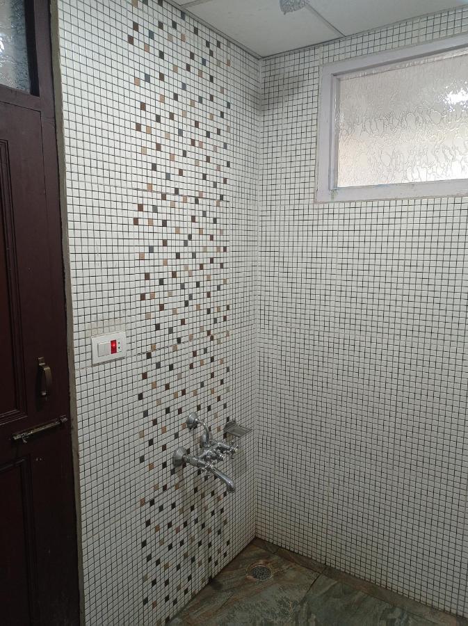 The Ile Hotel Srinagar  Luaran gambar